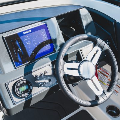 bayliner-v20-boat-closeup-03194-X2